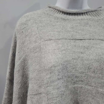 AEMI+CO Sweater Medium